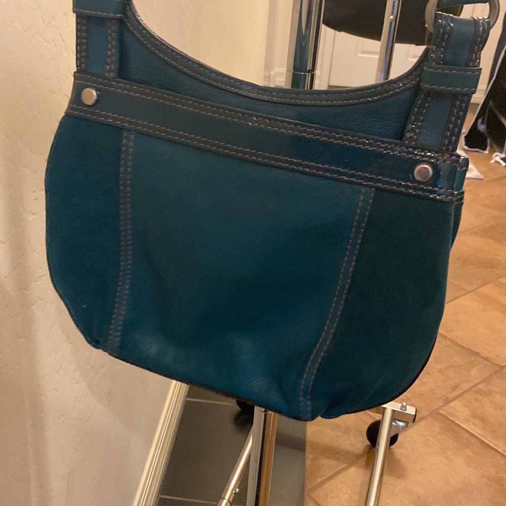 FOSSIL blue purse - Picture 2 of 2